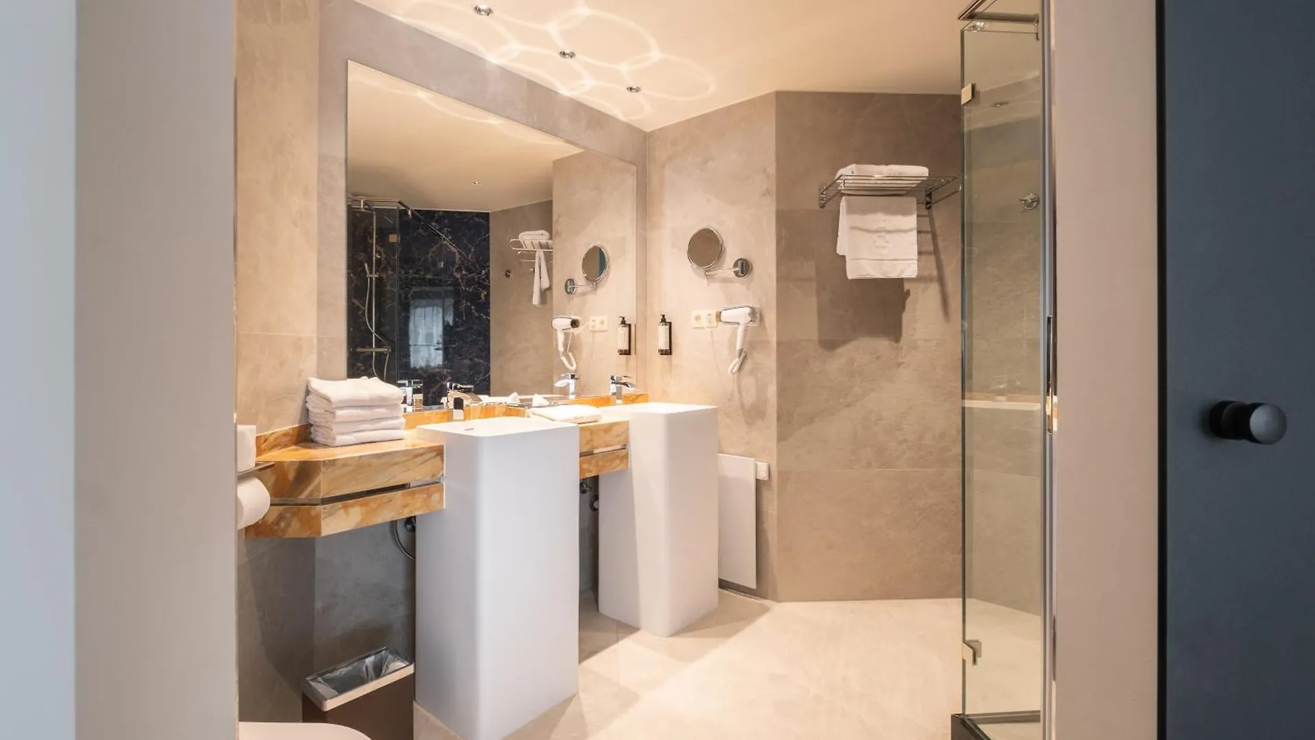 Hyllit Hotel Antwerp