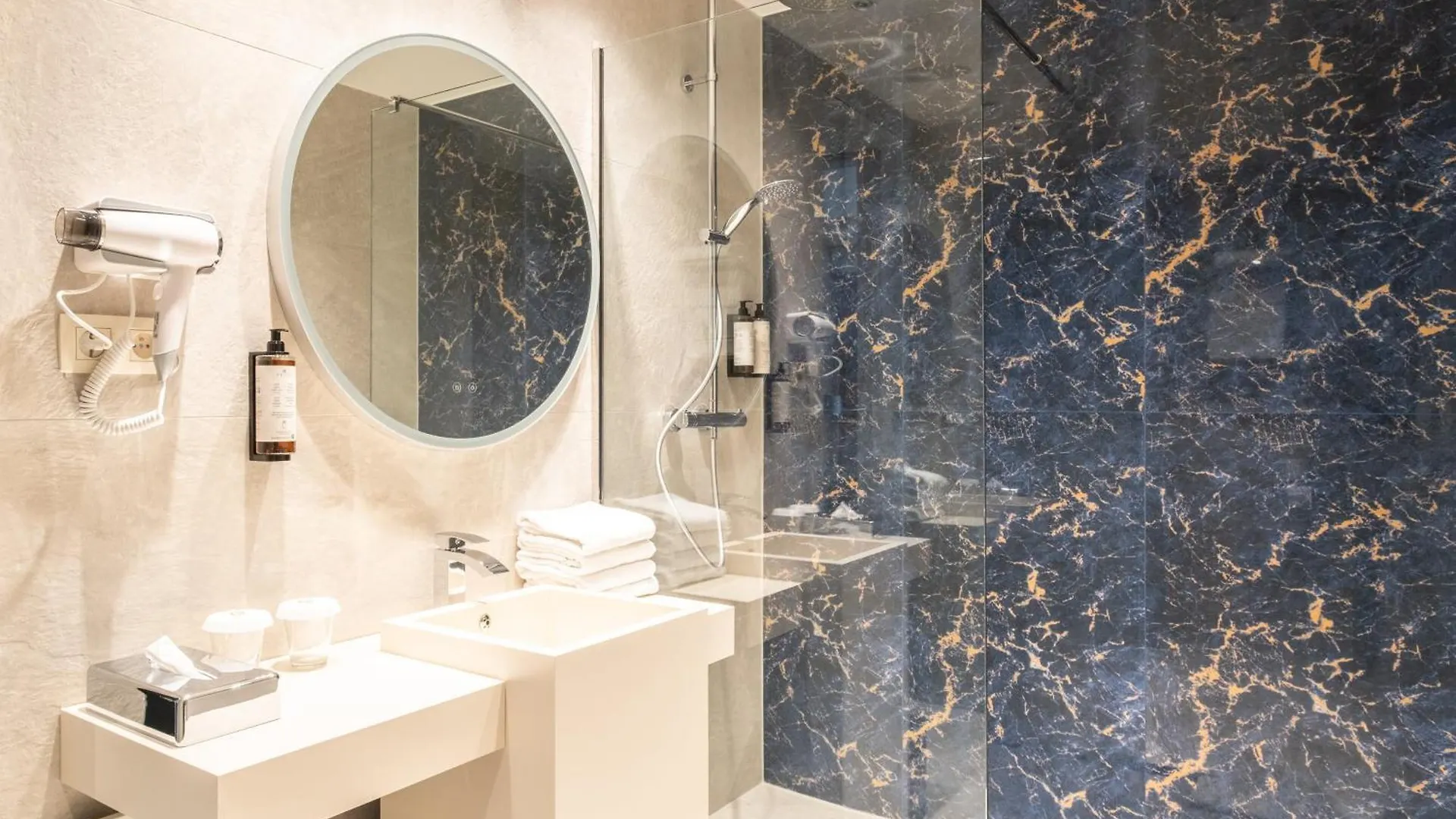 Hyllit Hotel Antwerp